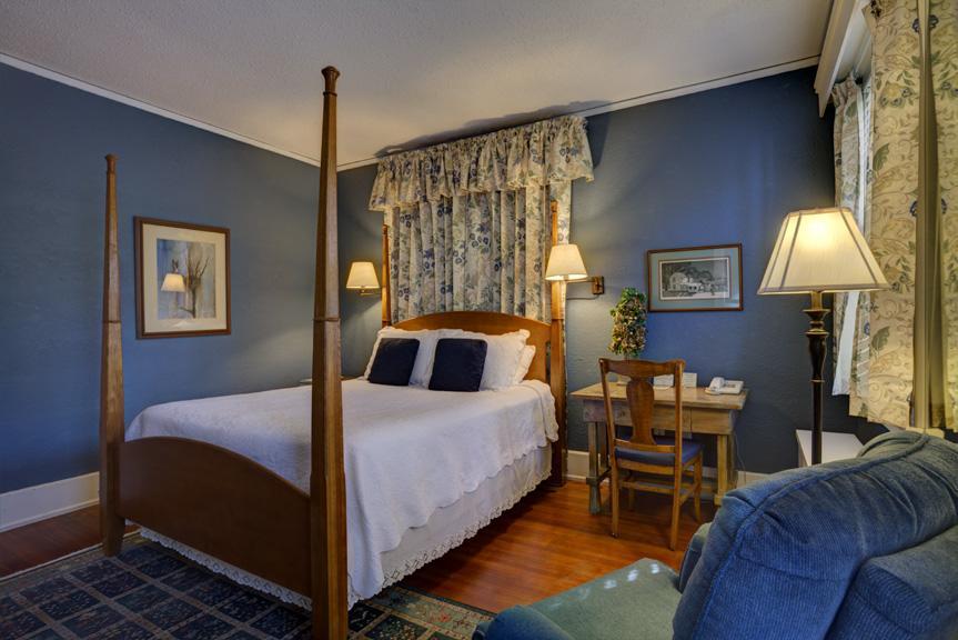 Brown Street Inn Bed And Breakfast Iowa City Exteriér fotografie
